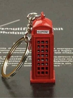 Red Telephone Booth Keychain